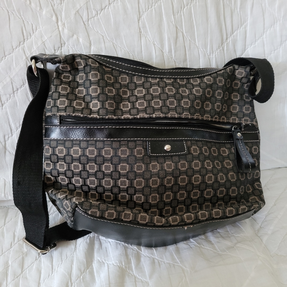 (3508-4) No Name Tag , Purse, Black/Brown